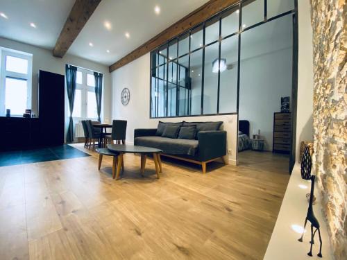 Les Cordeliers Apartment | Central Location: Stylish Atelier or Mezzanine Studio Escape