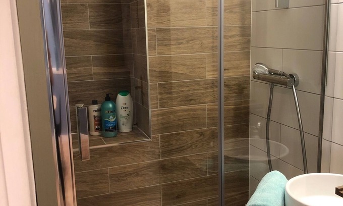 Les 3 Cites Apartment | Prime Location: Hyper Centre 3-Star Apartment with Spa
