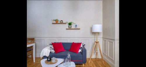 Bourgogne Apartment | Discover Hyper Centre Hyper Cosy: Pet-Friendly Retreat