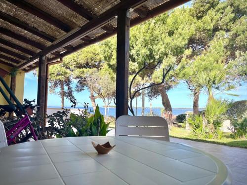 Birgi Vecchi Apartment | Oceanfront Retreat at I Colori dello Stagnone - 9/10 Rated