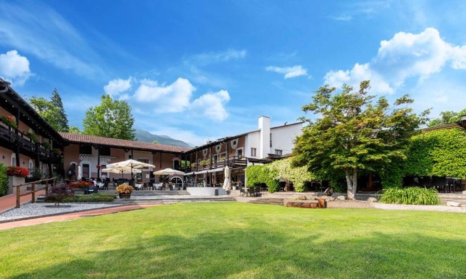 Sessa Hotel | Oceanfront Escape at I Grappoli – Pet Friendly & Pool Access