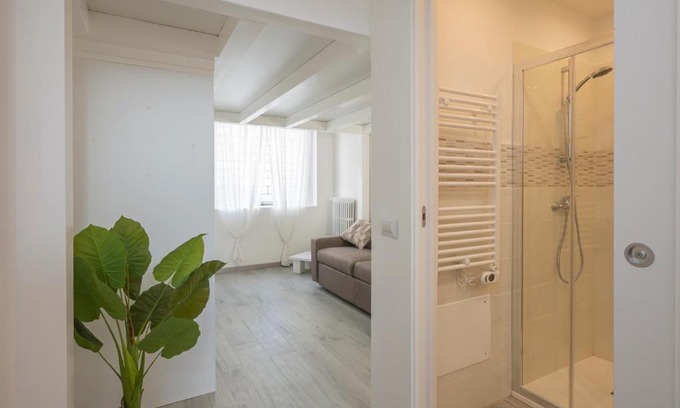 Stadera Apartment | Welcoming I Host Apartment - Neera 22: Family-Friendly Stay