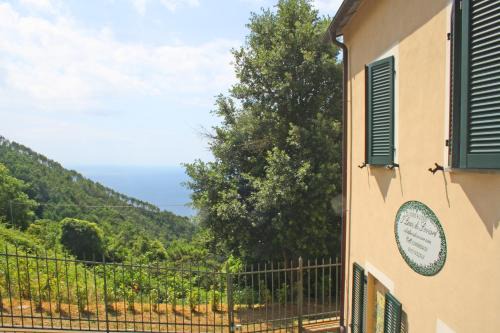 Monterosso al Mare House | Discover I Lecci Di Soviore: Pet-Friendly Retreat Awaits