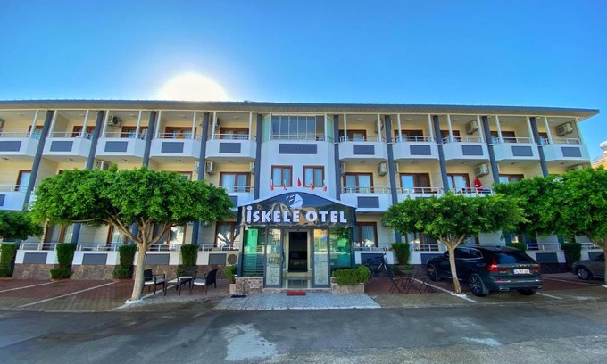 Silifke Hotel | Iskele Otel: Beachfront Bliss with Ocean Views & Breakfast