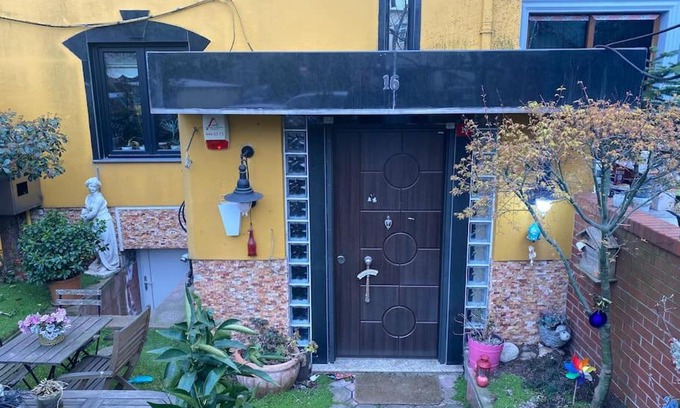 Sariyer House | Relaxing Villa by the Bosphorus with Child-Friendly Amenities