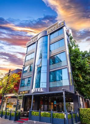 Arnavutkoy Hotel | Discover İstport Hotels: Pet-Friendly & Family-Oriented Stay