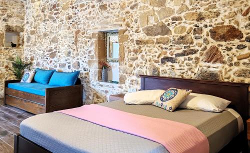Kissamos House | Family-Friendly Getaway at The Stone House of Iakovos