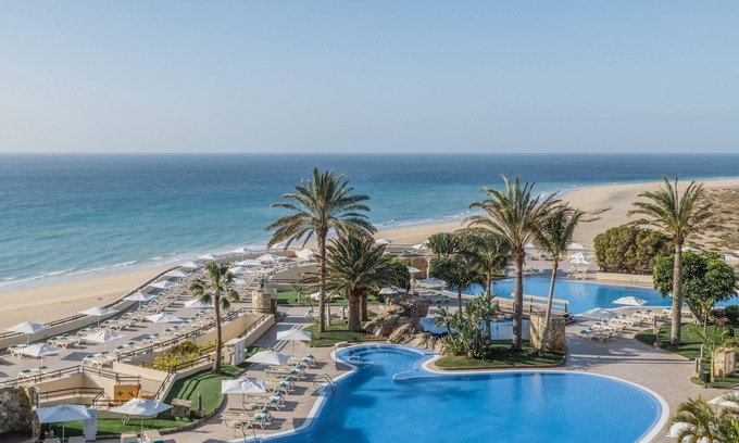 Morro Jable Resort | Experience Iberostar Waves Playa Gaviotas - All-Inclusive Oasis