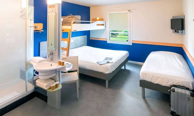 Saint-Maximin-la-Sainte-Baume Hotel | Budget-Friendly ibis budget Saint Maximin with Spa & Breakfast