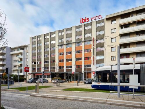 Ambilly Hotel | Pet-Friendly ibis Annemasse-Genève with Breakfast & Comfort