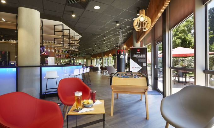 Archamps Hotel | Inviting ibis Archamps Porte de Geneve with Spa & Dining