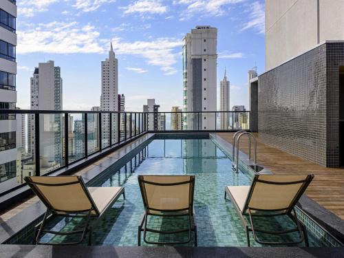 Nacoes Hotel | Pet-Friendly Ibis Balneario Camboriu with Oceanfront Views