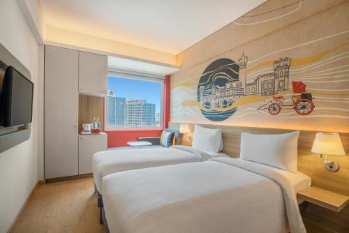 Vyalikaval HBCS Layout Hotel | Discover ibis Bengaluru Hebbal: Family-Friendly & Pet Welcoming