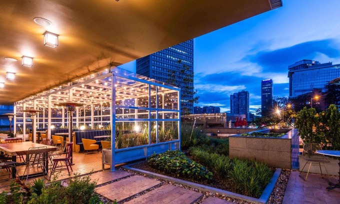 Centro International Hotel | Modern ibis Bogota Museo: Pet Friendly & Family Amenities