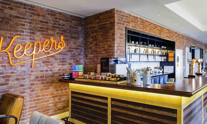 Bridgwater Hotel | Eco-Friendly ibis Bridgwater with Family Amenities & Dining