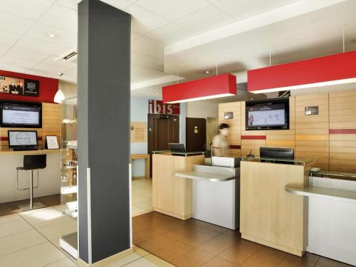 Brive-la-Gaillarde Hotel | Pet-Friendly Ibis Brive Centre with Kitchen & Restaurant