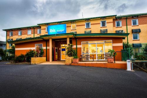 Coffs Harbour Hotel | Budget-Friendly ibis Budget Coffs Harbour with Pool Access