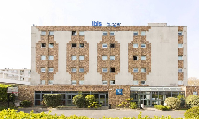 Fresnes Hotel | Budget-Friendly Ibis Budget Fresnes with Spa and Breakfast
