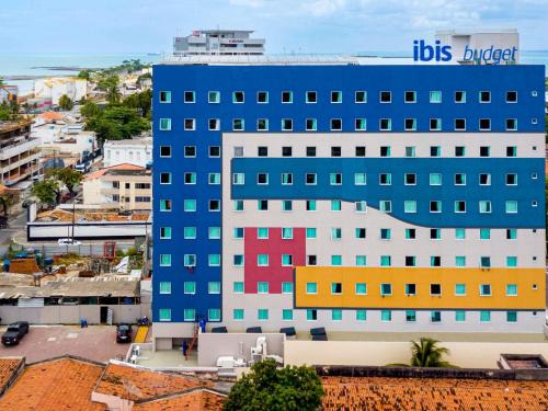 Pajucara Hotel | Budget-Friendly ibis budget Maceió Pajuçara with Great Amenities