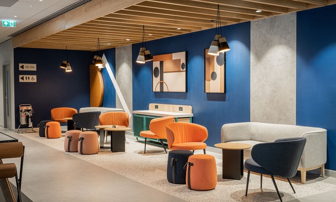 Ringway Hotel | Budget-Friendly ibis budget Manchester Airport with Spa & Dining