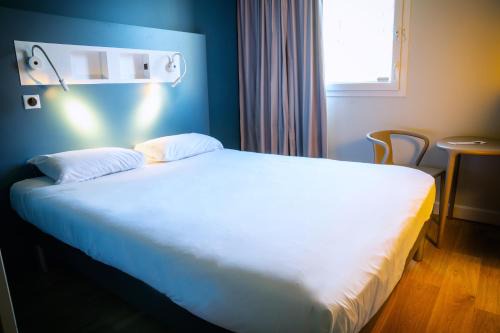 Reims Hotel | Budget-Friendly Ibis Budget Reims with Pet Friendly Amenities