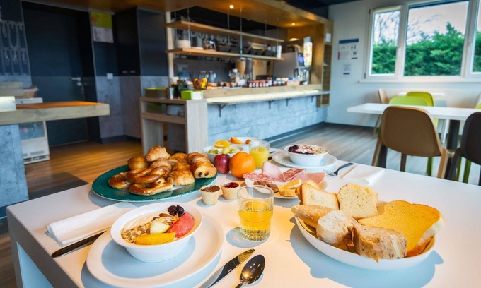 Selestat Hotel | Comfortable Ibis Budget Sélestat with Family-Friendly Amenities