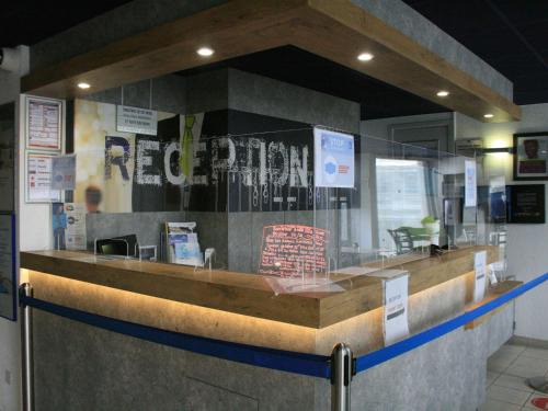 Thiers Hotel | Budget-Friendly ibis Budget Thiers: Pet-Friendly & More