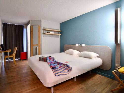 Ploeren Hotel | Budget-Friendly ibis budget Vannes - Pet and Child Friendly!