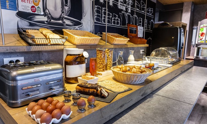 Villemomble Hotel | Budget-Friendly ibis budget Villemomble with Spa & Breakfast