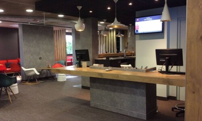 Chambery Hotel | Discover ibis Chambery: Accessible Stay with Breakfast Included