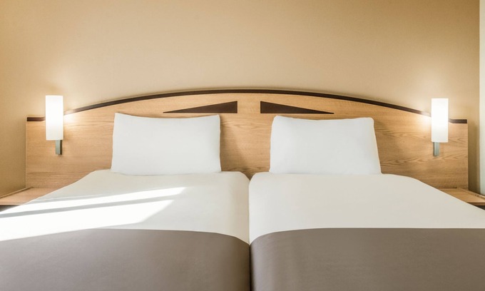 Chesterfield Hotel | Comfortable ibis Chesterfield Centre – Perfect for Families