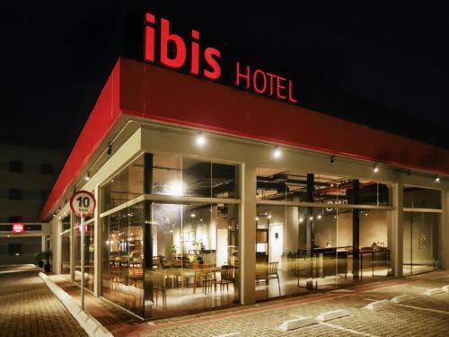 Jardim Cuiaba Hotel | Pet-Friendly ibis Cuiaba Shopping with Breakfast & Dining