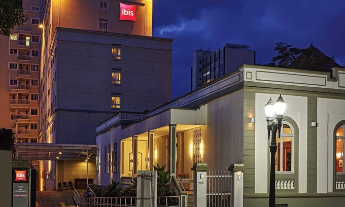 Batel Hotel | Discover ibis Curitiba Batel: Rated 8.6 with Spa & Dining