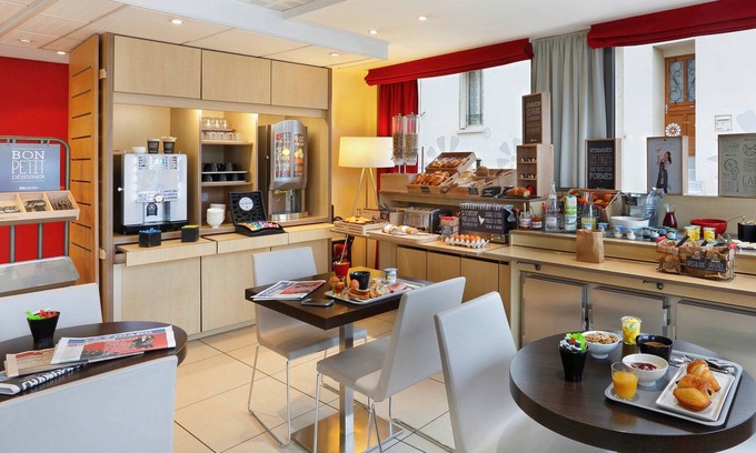 Etampes Hotel | Welcoming ibis Etampes: Family-Friendly with Free Breakfast