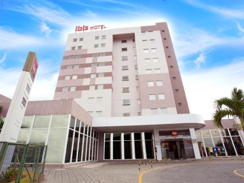 Santana Hotel | Pet-Friendly ibis Feira de Santana with Great Reviews