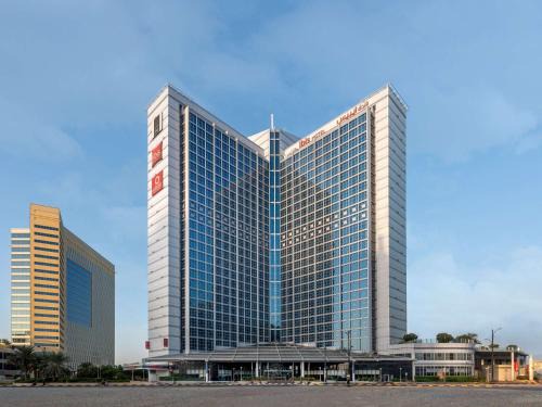Al-Fujairah Hotel | Discover Ibis Fujairah: Pool, Dining & Family-Friendly Stays