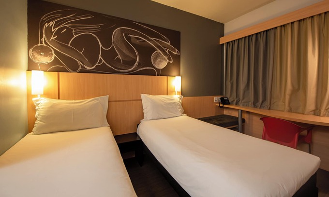 Guaratingueta Hotel | Discover Ibis Guaratinguetá with Spa and Breakfast Included
