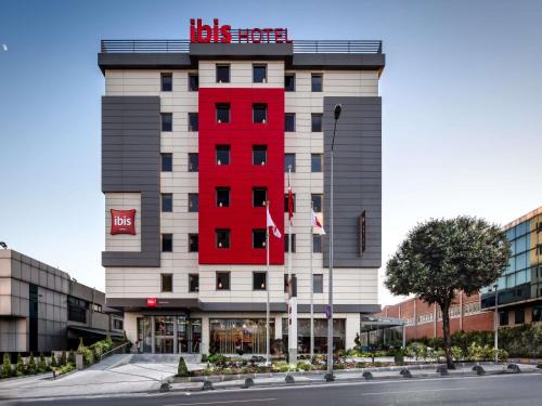 Halkali Hotel | Comfortable Ibis Istanbul West: Pet-Friendly & Accessible