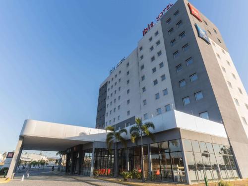 Lorena Hotel | Discover Ibis Lorena: Pet-Friendly & Accessible Stays