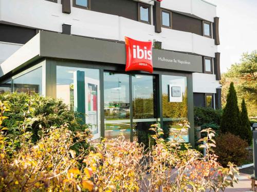 Sausheim Hotel | Comfortable ibis Mulhouse Ile Napoleon with Key Amenities