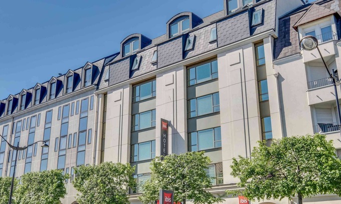 Rueil-Malmaison Hotel | Comfortable Stay at ibis Paris Rueil Malmaison with Spa