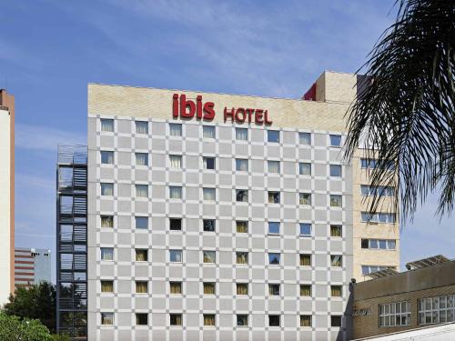 Sao Jose do Rio Preto Hotel | Budget-Friendly ibis Sao Jose do Rio Preto: Pet Friendly Stay
