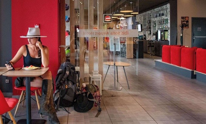 Sofia Hotel | Discover Ibis Sofia Airport: Spa & Dining Near the Terminal