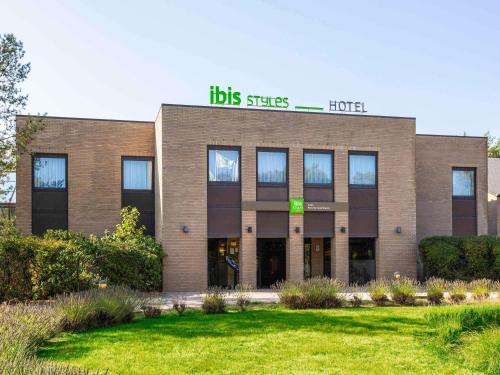 Arlon Hotel | Pet-Friendly ibis Styles Arlon Near Luxembourg Attractions