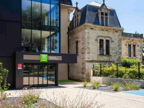 Villenave-d'Ornon Hotel | Pet-Friendly ibis Styles Bordeaux Sud with Great Amenities