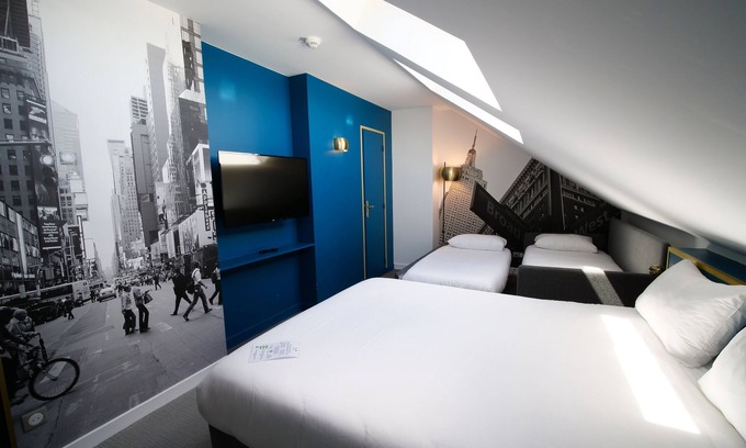 Le Coudray Hotel | Modern ibis Styles Chartres: Family-Friendly with Breakfast