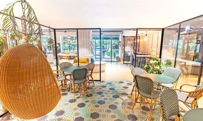 Republique–Point-du-Jour Hotel | Discover ibis Styles Paris 16 Boulogne with Spa & Dining