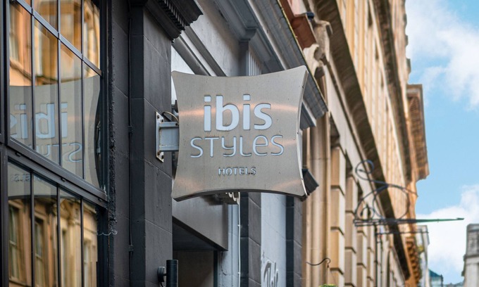 City Centre Glasgow Hotel | Stylish Ibis Styles Glasgow Centre with Pool & Spa Access