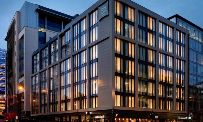 City Centre Glasgow Hotel | Highly Rated Ibis Styles Glasgow Central with Pool & Restaurant