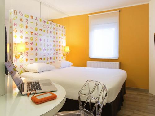 La Louviere Hotel | Inviting ibis Styles La Louvière: Pet Friendly & Family Ready